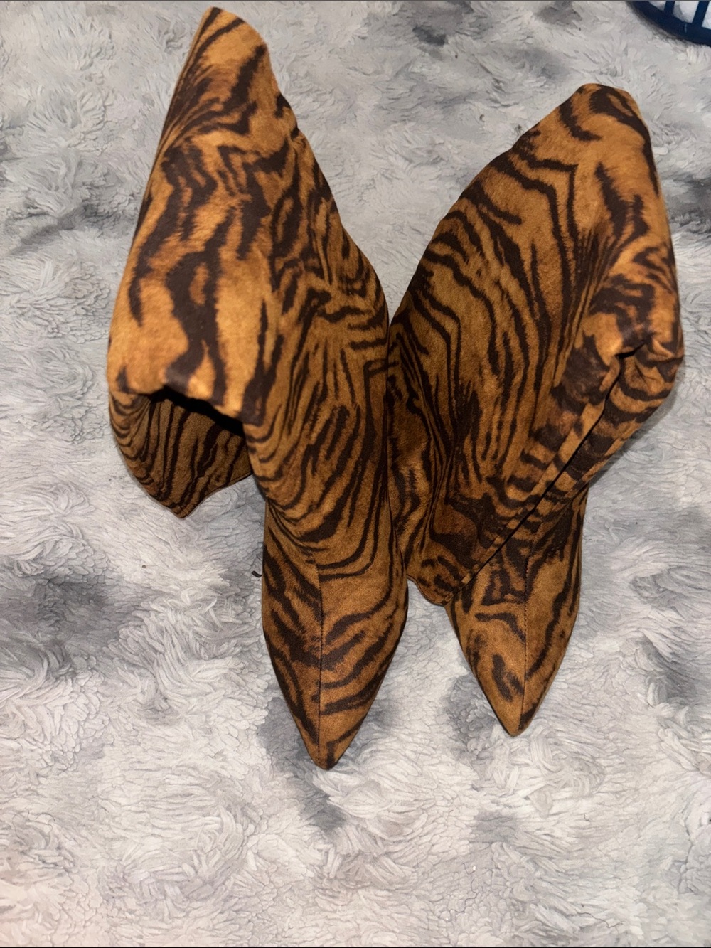 Tiger-Print Women’s Boots - Brown - Picture 2 of 3